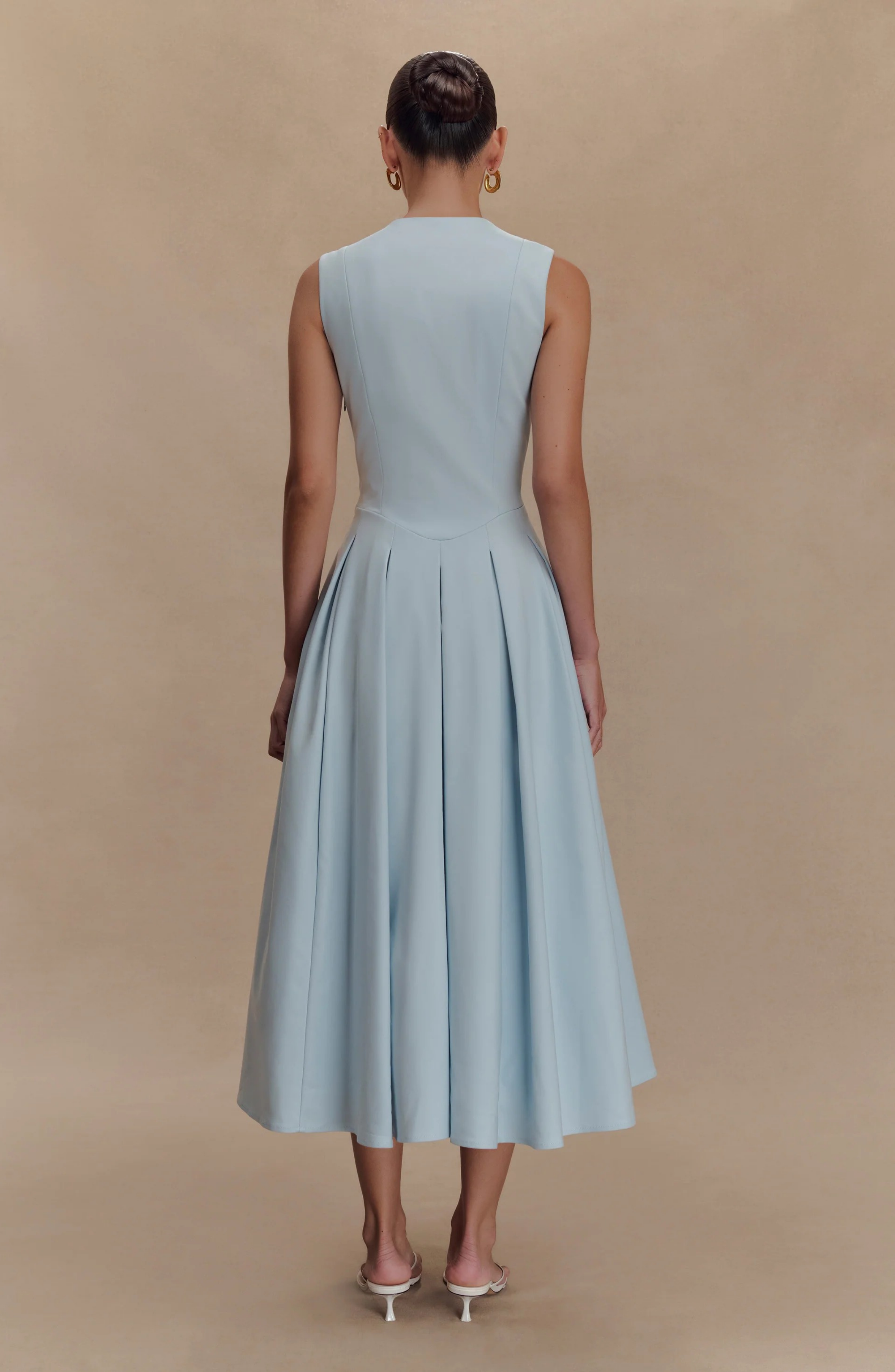 Soft Grace Midi Dress
