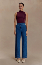 Chic Contour Top