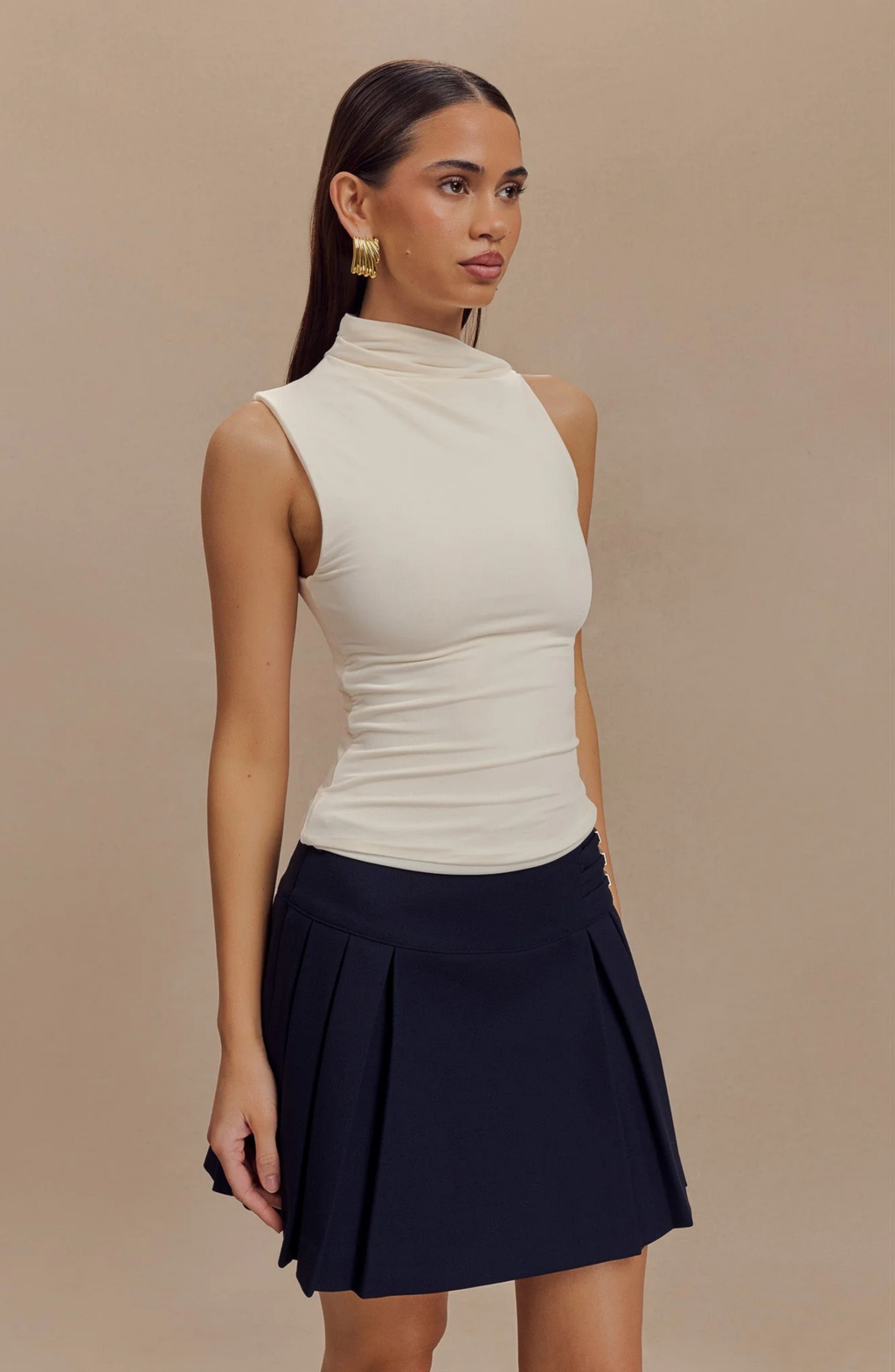 Chic Contour Top