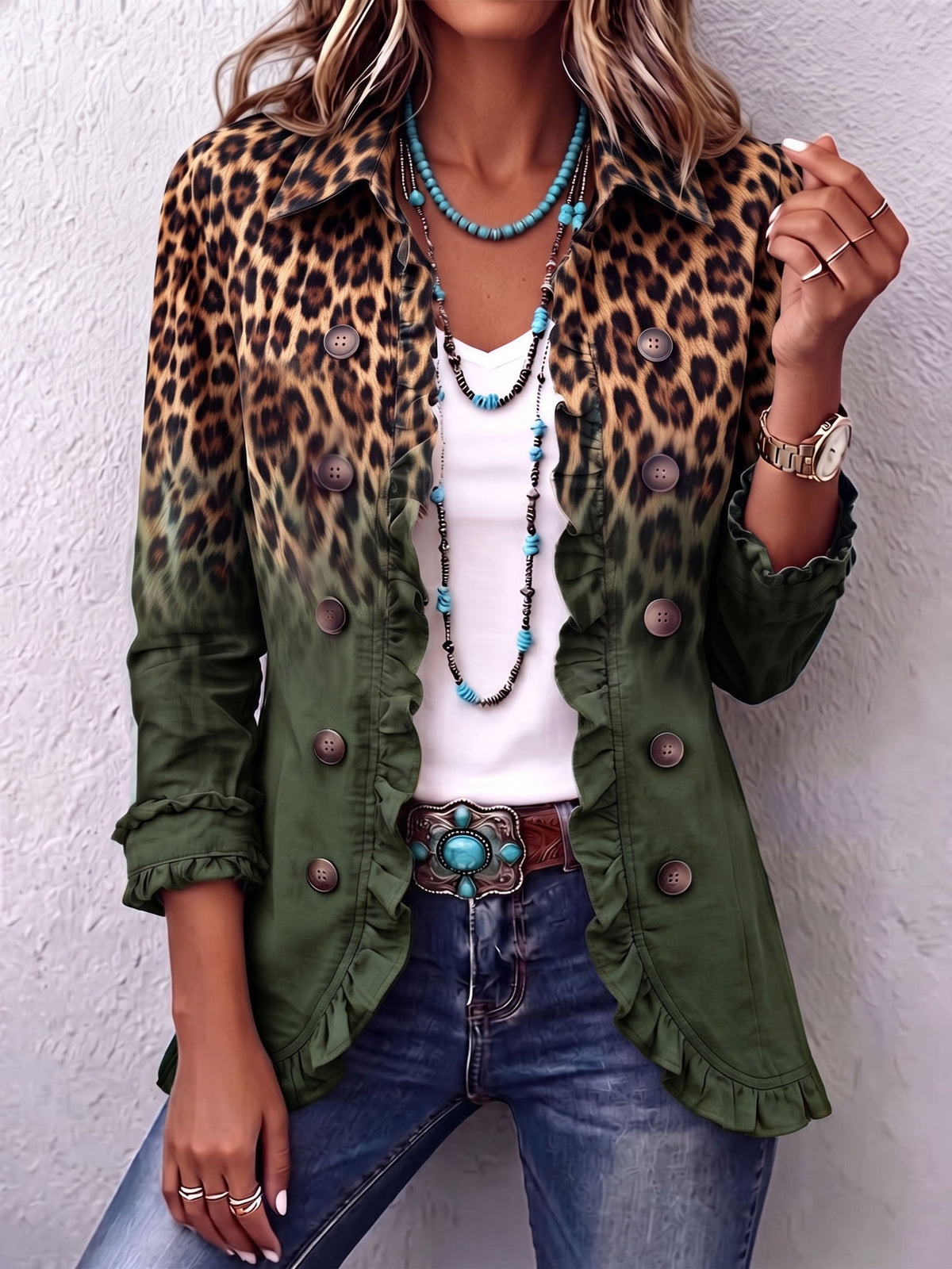 Louise | Blazer con volantes y estampado de leopardo degradado verde oliva